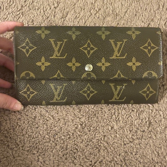 Authentic Louis Vuitton Monogran LV Logo Sarah Long Zip Brown Wallet - Picture 3 of 13